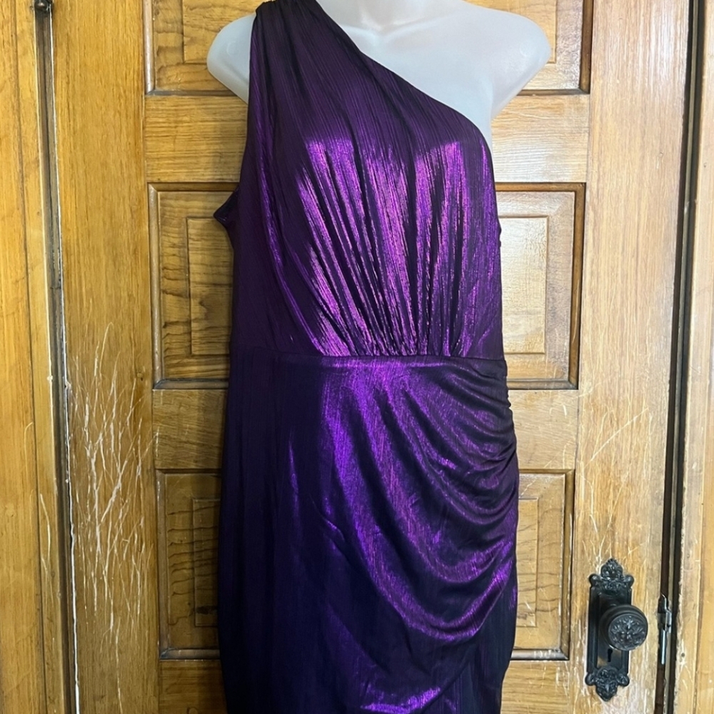 Elegant Purple One-Shoulder Dress